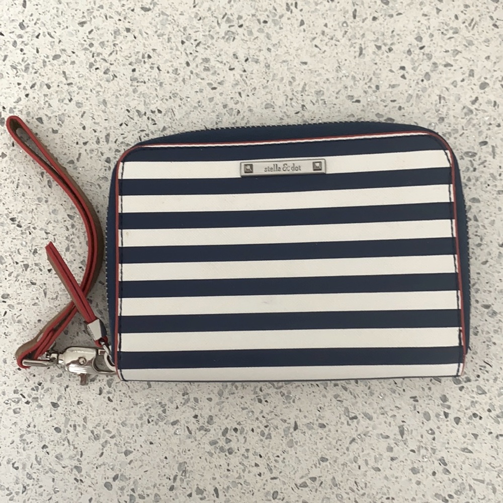 Stella and Dot wristlet